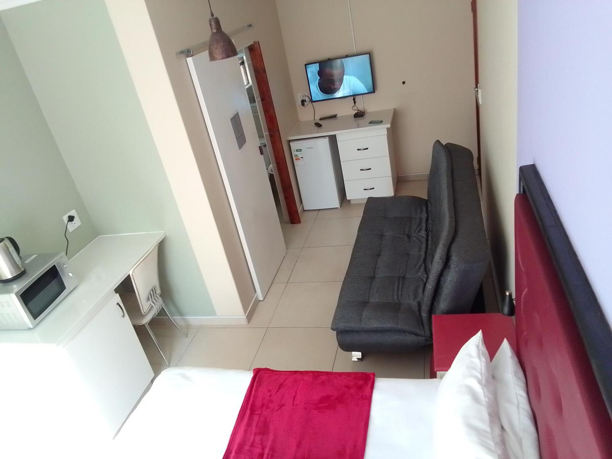 Emampingeni Lodge Bizana Exteriör bild